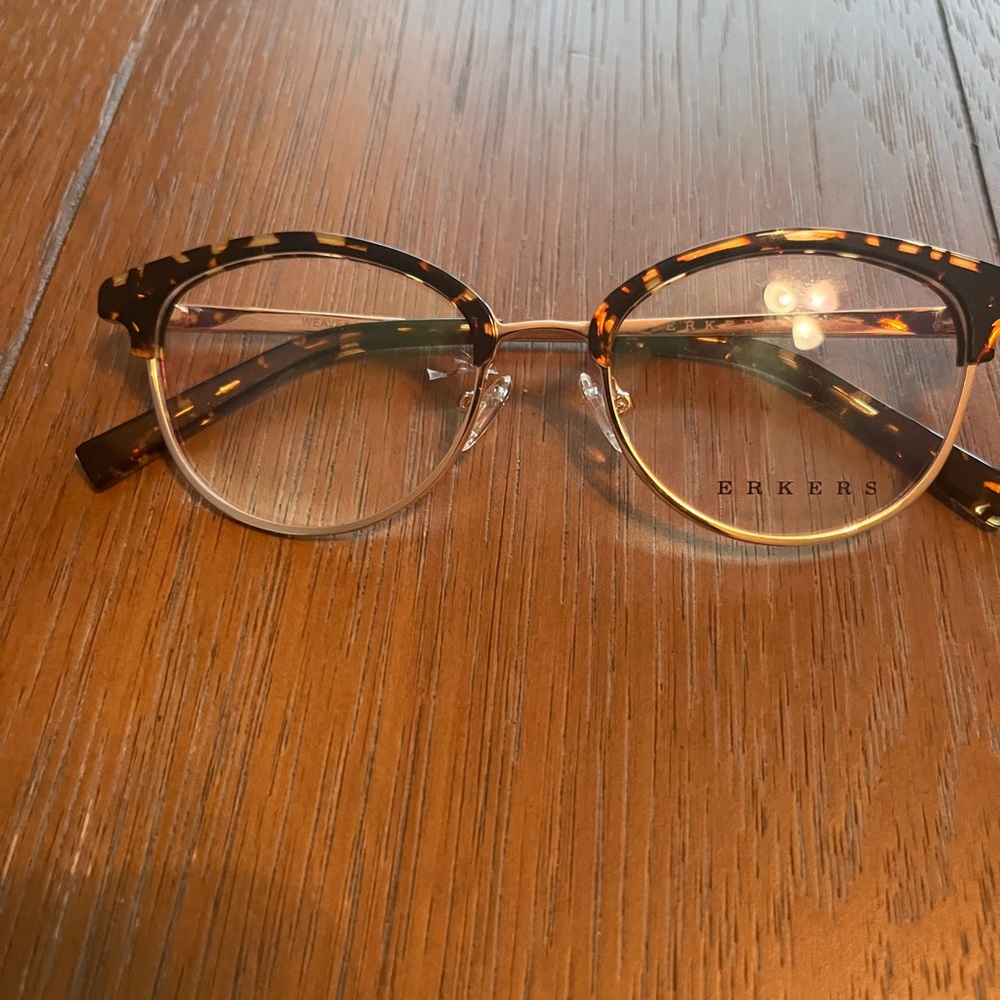 Never used Erkers glass/ negotiable with pricing